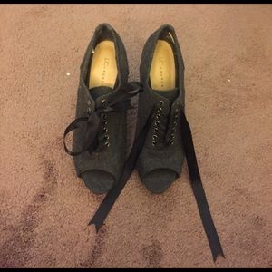 Lauren Conrad wool open toe lace up booties